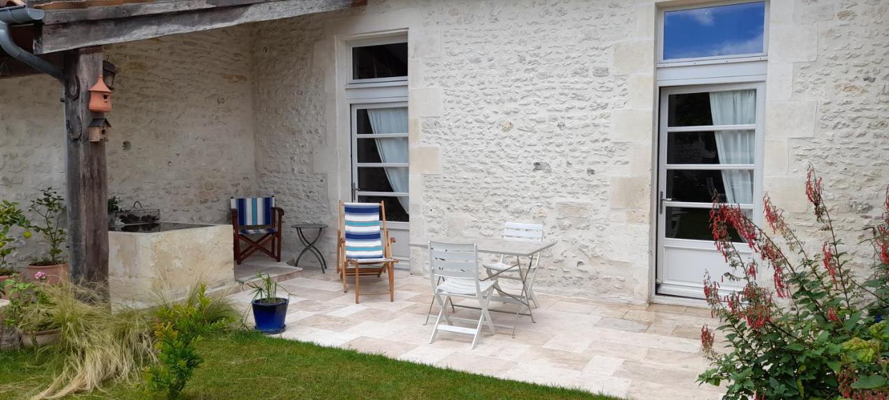 Suite De Charme Dans Une Maison Charentaise Cozes Luaran gambar